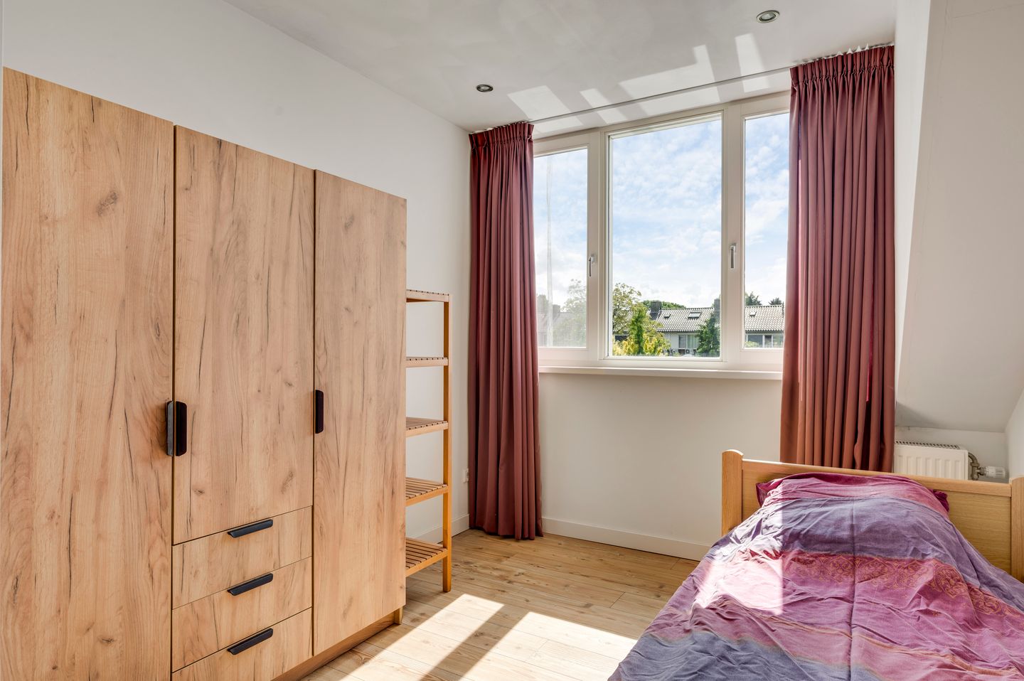 Royally extended family home with garden room in Maarheeze — 19