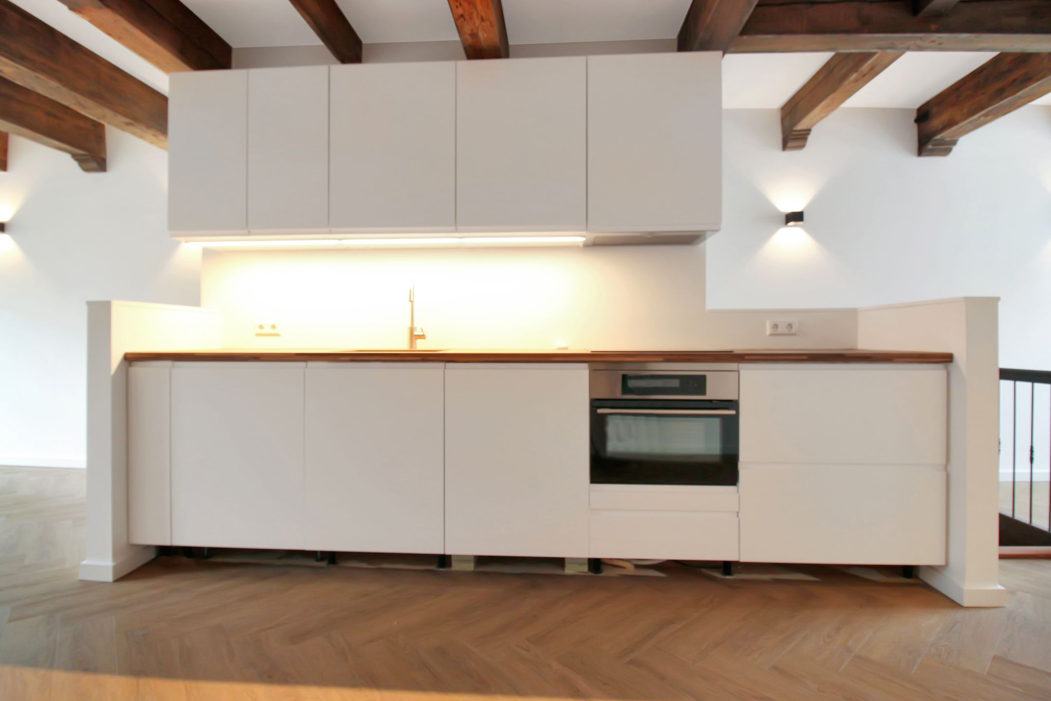 Photo 6 of Nieuwendijk 36-3