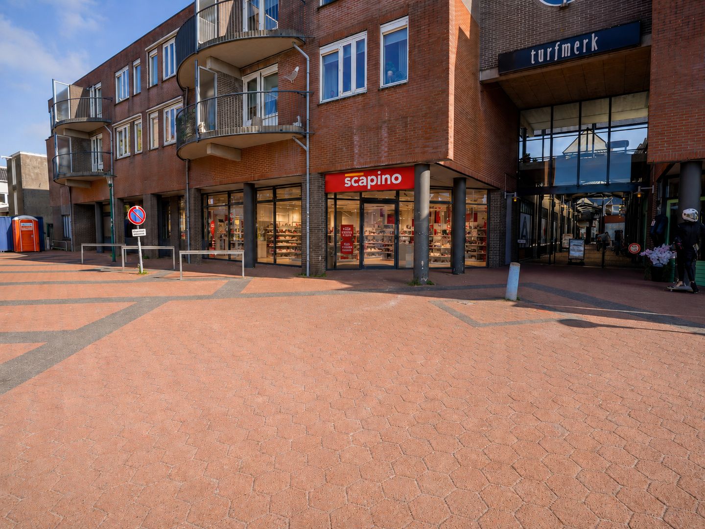 View photo 1 of Schoolstraat 1