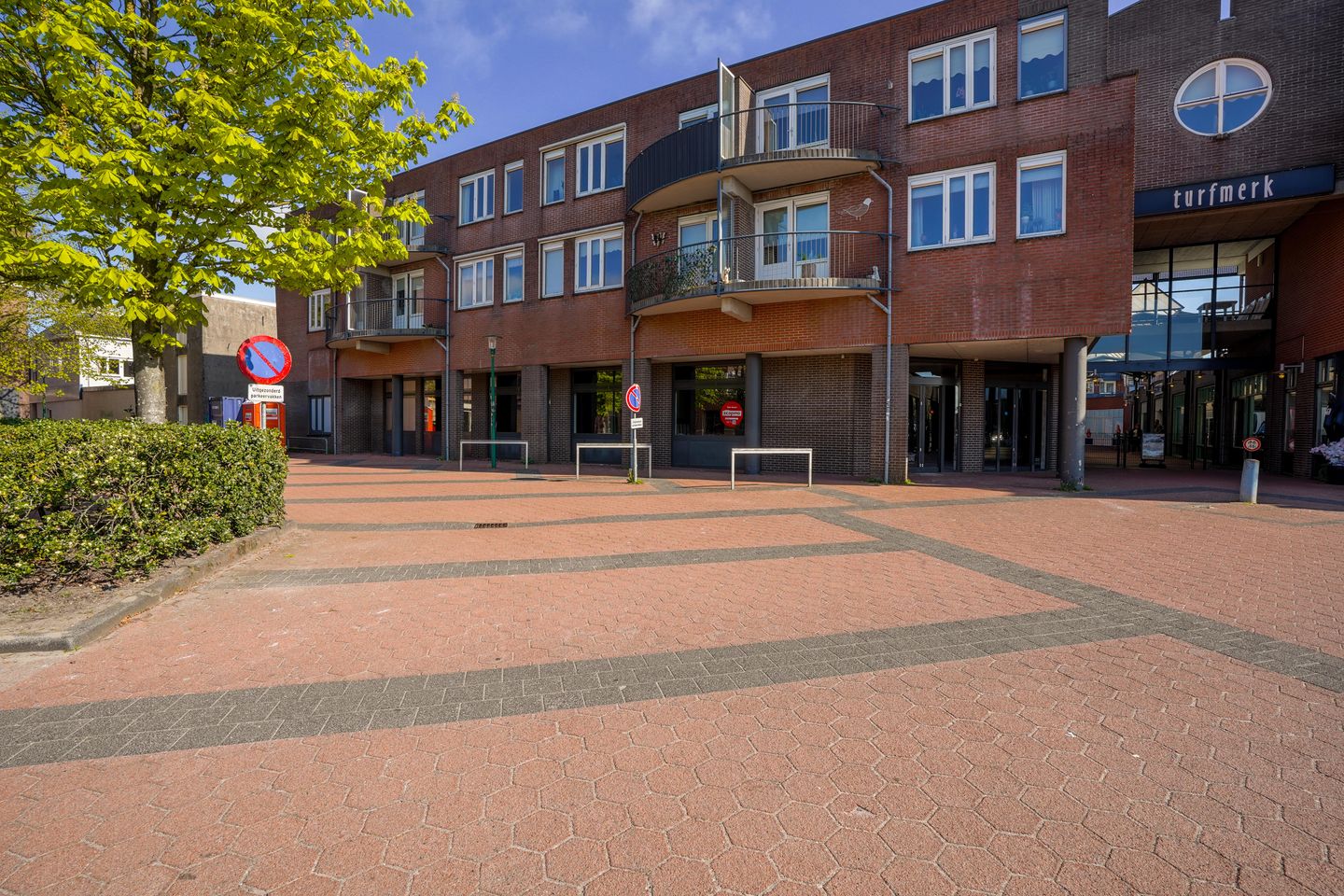 View photo 3 of Schoolstraat 1