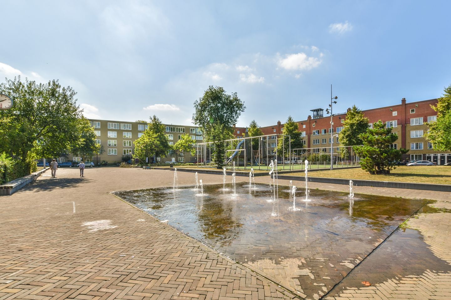 Foto 4 van Menadostraat 17-B
