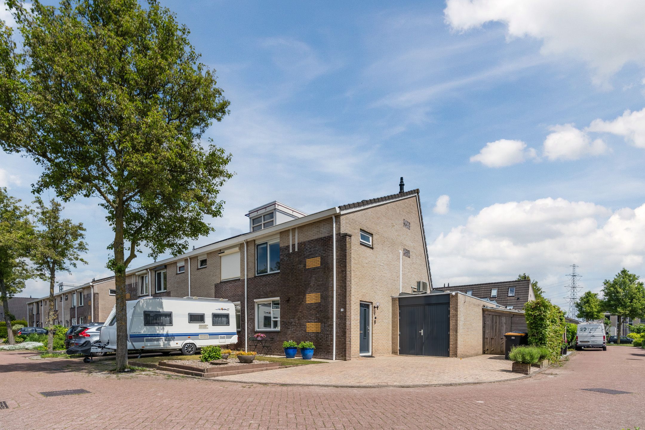 Photo 3 of Plutostraat 19