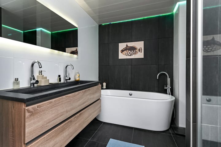 Foto 4 van Douschans 9