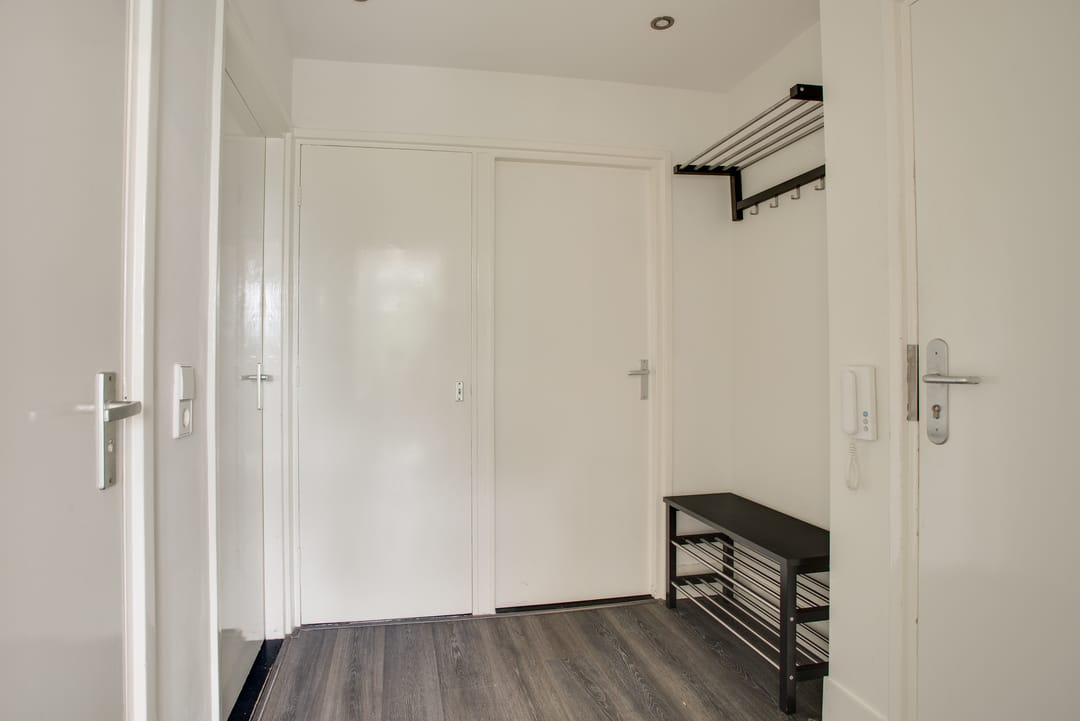 Renovated Top-Floor Apartment with Sunny West-Facing Balcony and Energy Label A in Leiden — 7