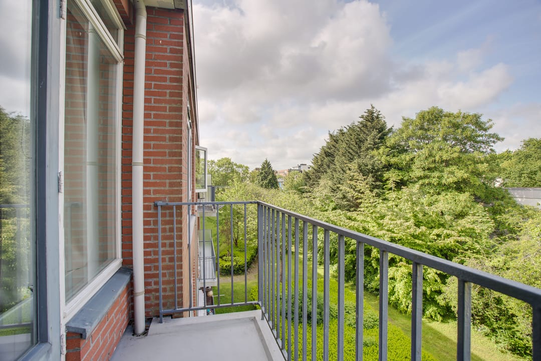 Renovated Top-Floor Apartment with Sunny West-Facing Balcony and Energy Label A in Leiden — 23