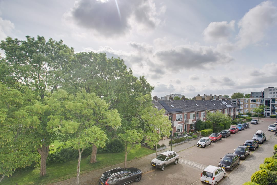 Renovated Top-Floor Apartment with Sunny West-Facing Balcony and Energy Label A in Leiden — 17