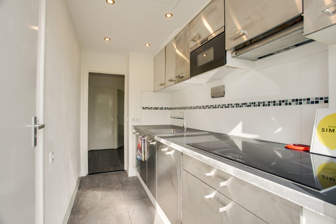 Renovated Top-Floor Apartment with Sunny West-Facing Balcony and Energy Label A in Leiden — 13
