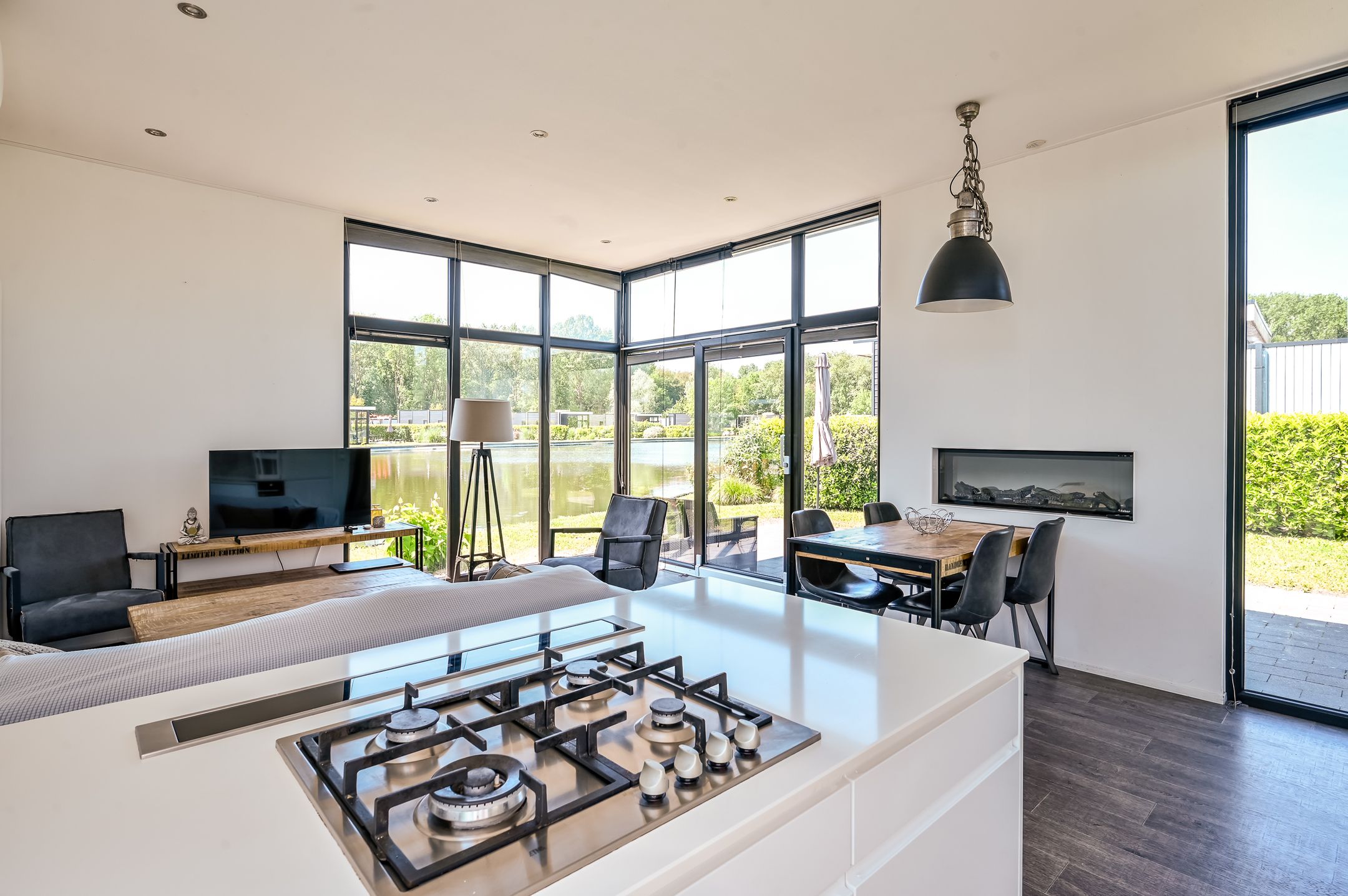 2-bedroom freehold villa in Halfweg — photo 5 of 5