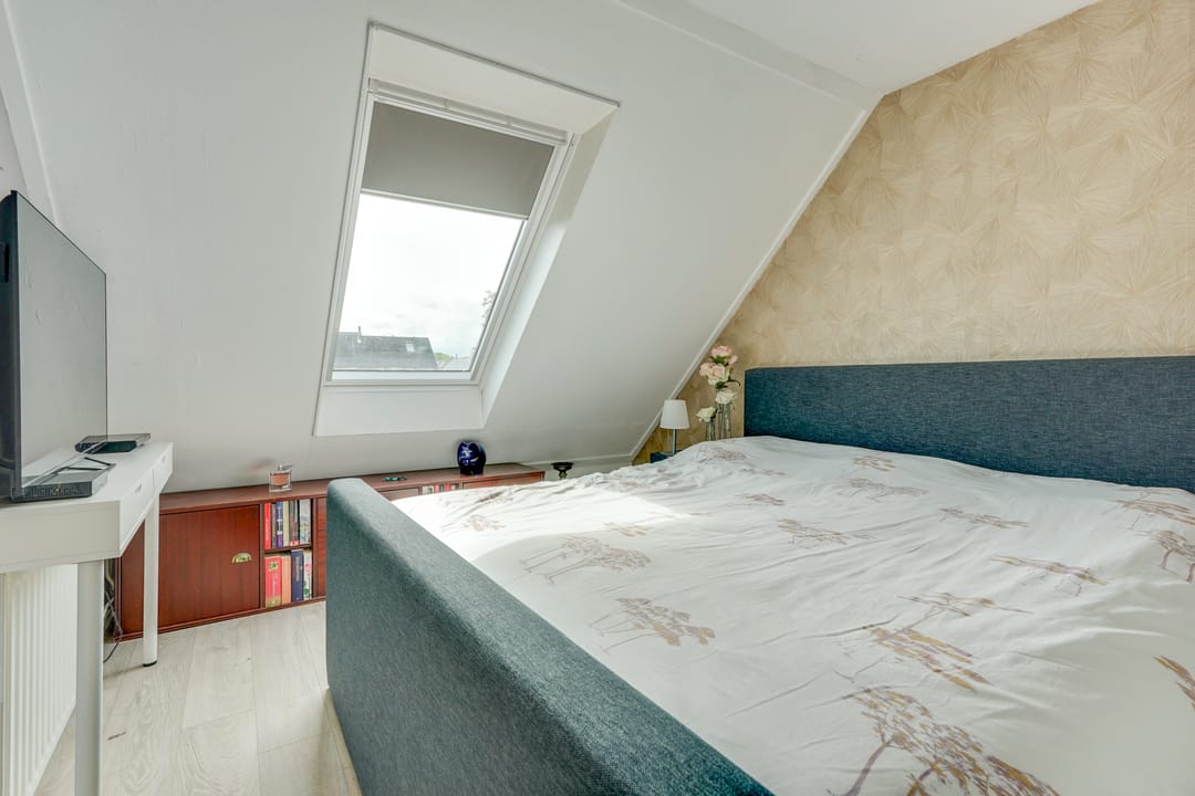 Spacious end house with practice room near Merwedekanaal — 32