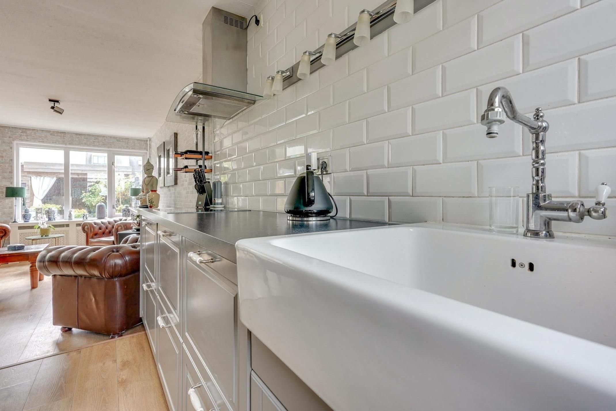 Spacious end house with practice room near Merwedekanaal — 21