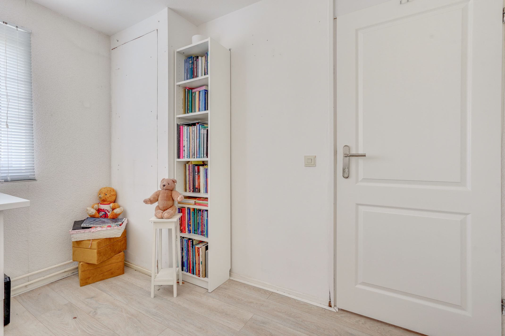 Spacious end house with practice room near Merwedekanaal — 36