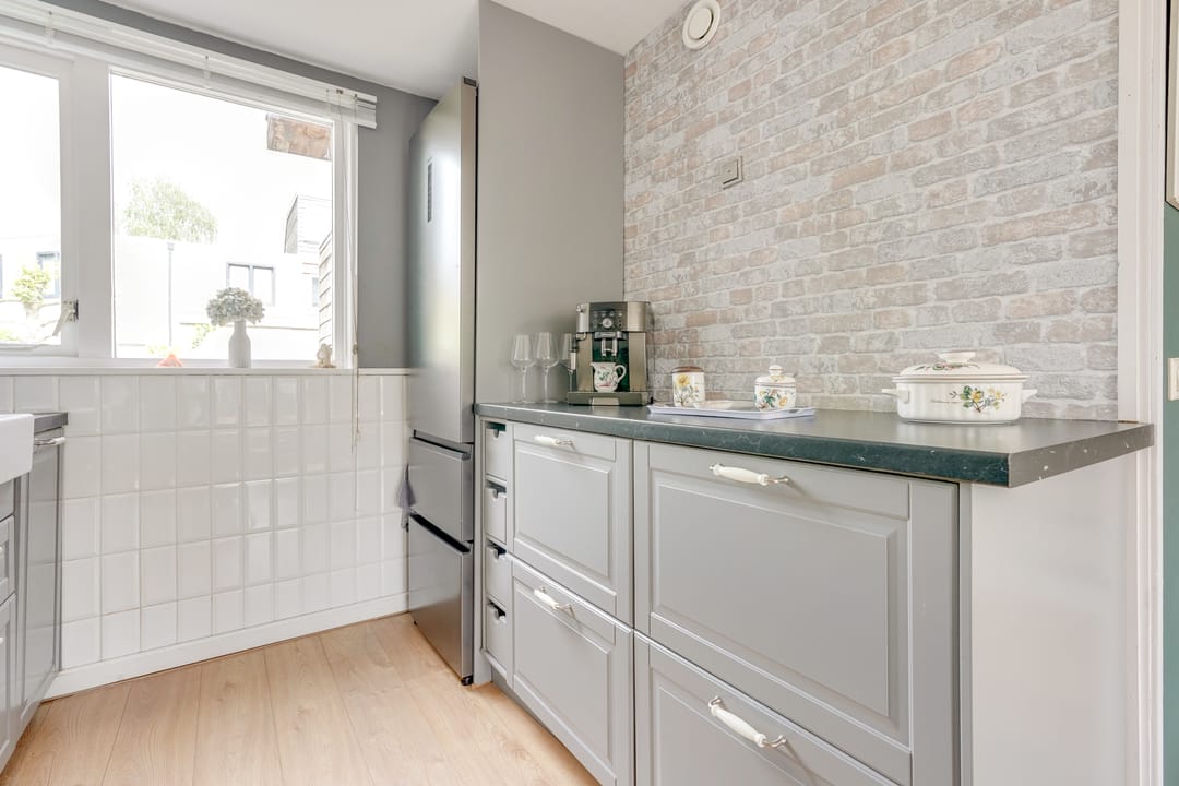 Spacious end house with practice room near Merwedekanaal — 23