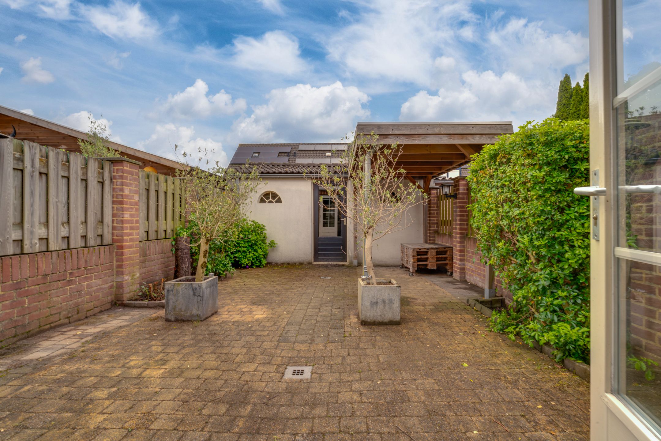 Well-Maintained Extended Terraced Home in Quiet Family-Friendly Wijchen Neighborhood — 12