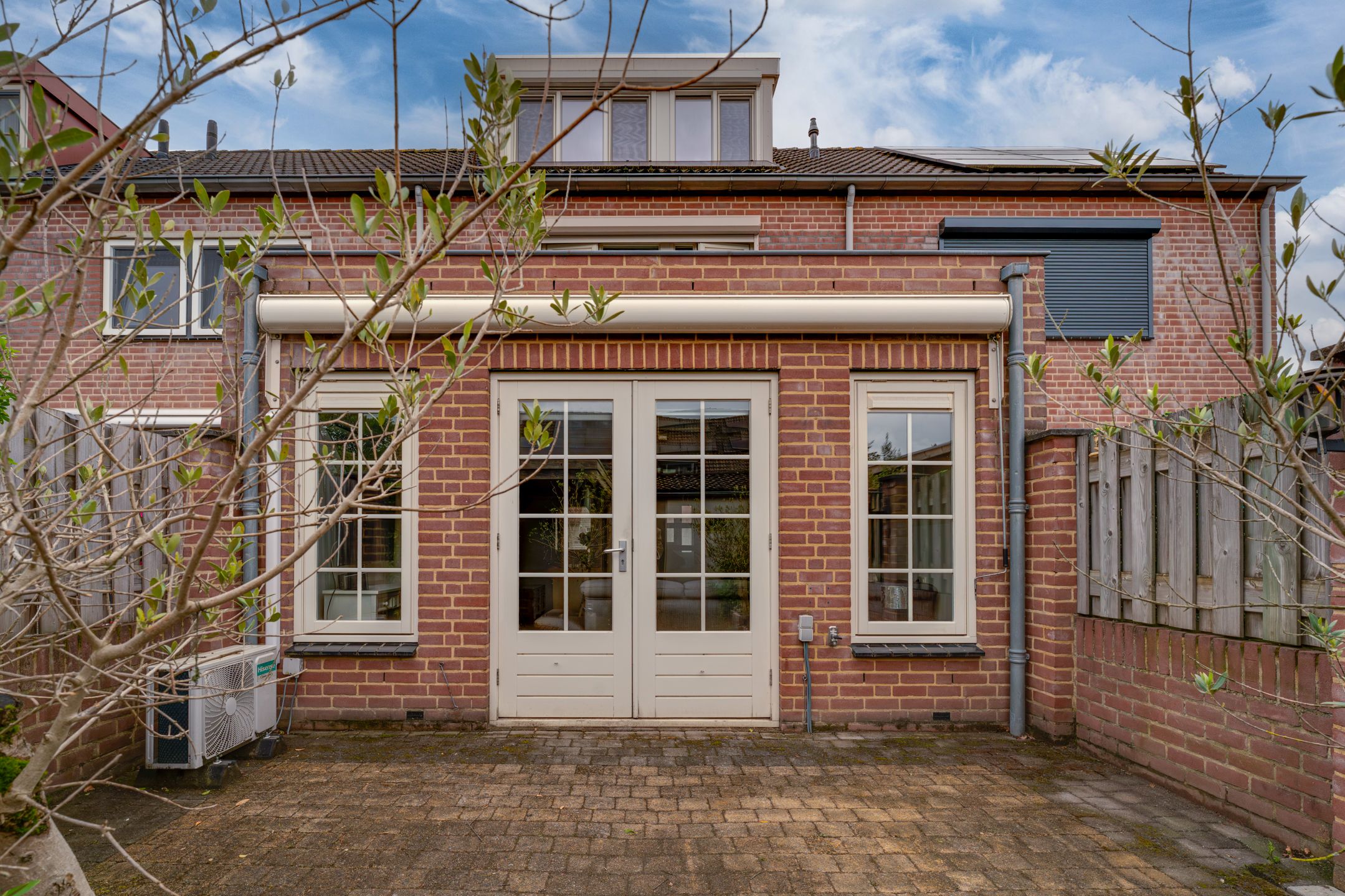Well-Maintained Extended Terraced Home in Quiet Family-Friendly Wijchen Neighborhood — 15