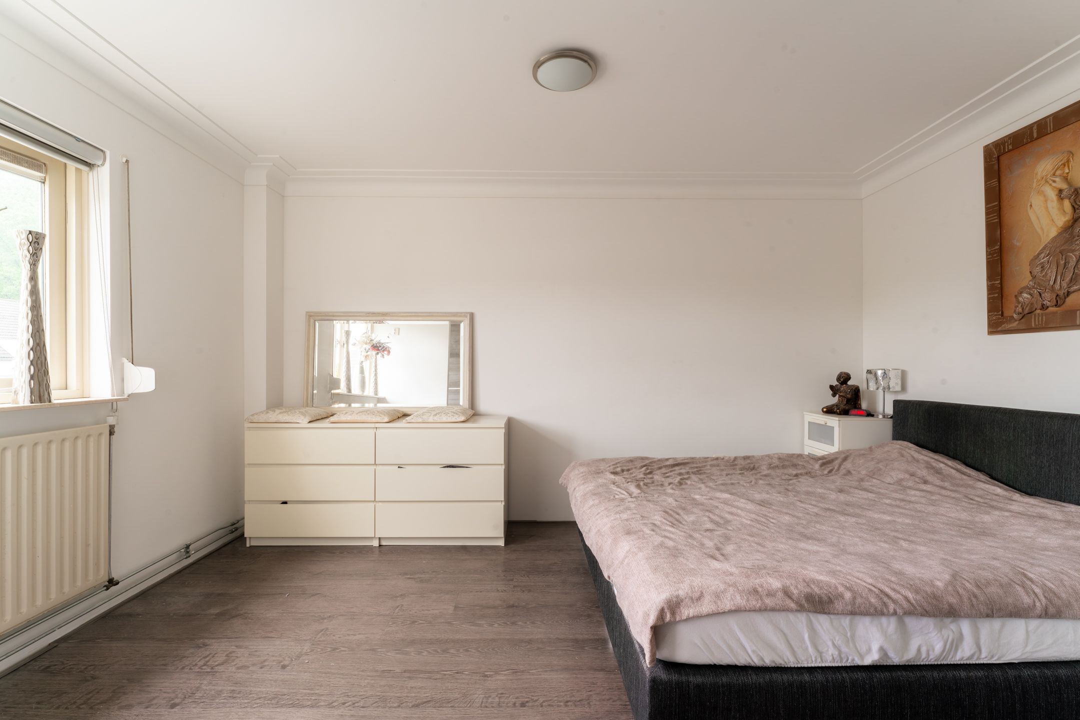 Well-Maintained Extended Terraced Home in Quiet Family-Friendly Wijchen Neighborhood — 18