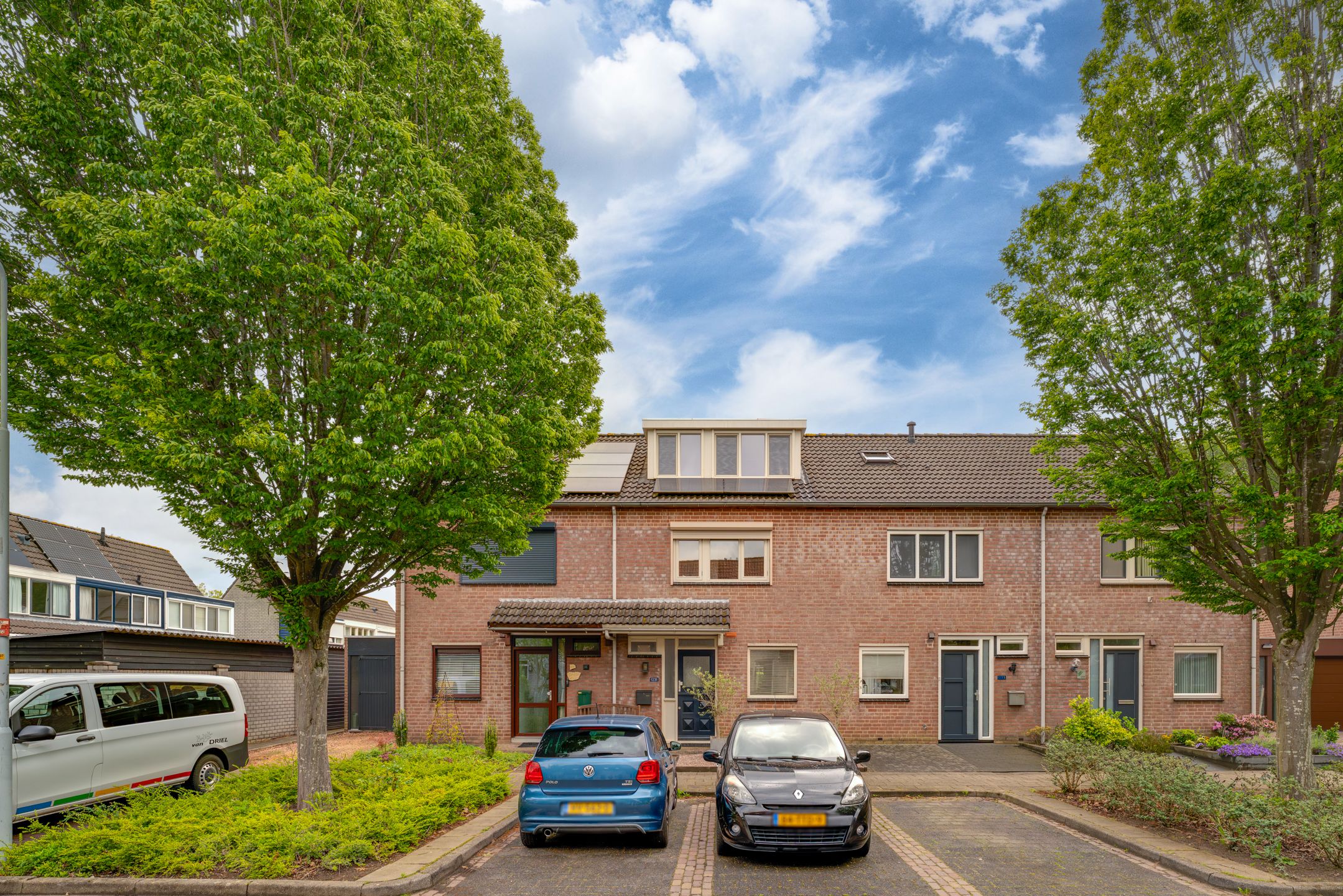 Well-Maintained Extended Terraced Home in Quiet Family-Friendly Wijchen Neighborhood — 36