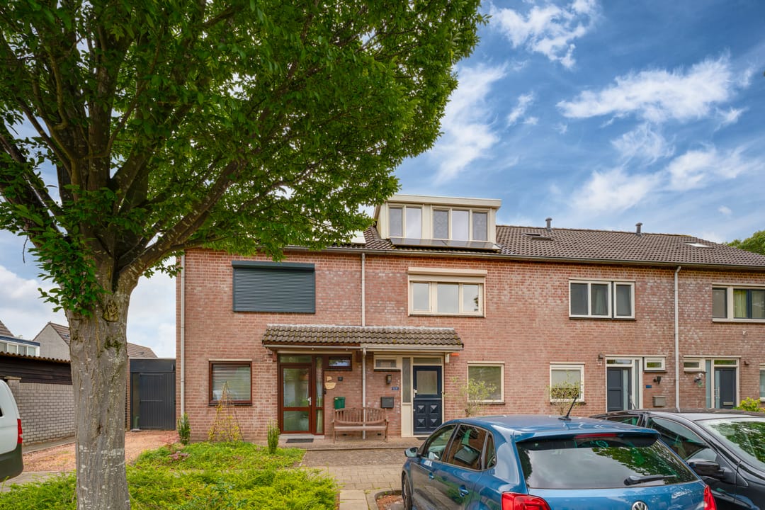 Well-Maintained Extended Terraced Home in Quiet Family-Friendly Wijchen Neighborhood — 31