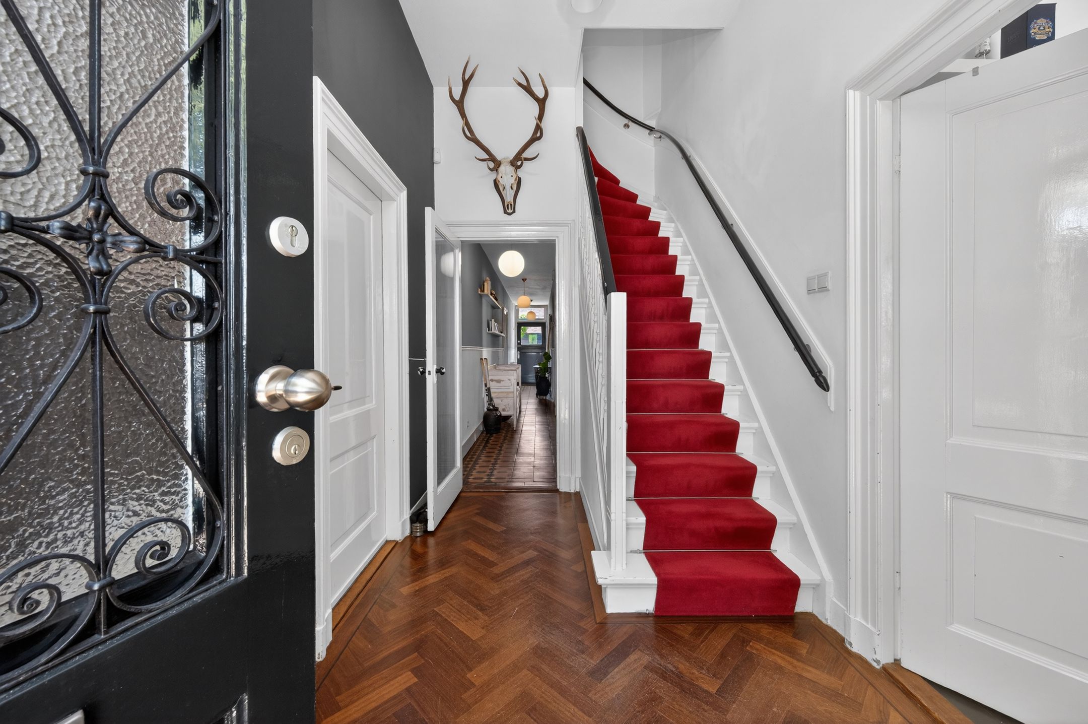 Renovated Detached Villa with Commercial Space Near Veluwezoom National Park — 9