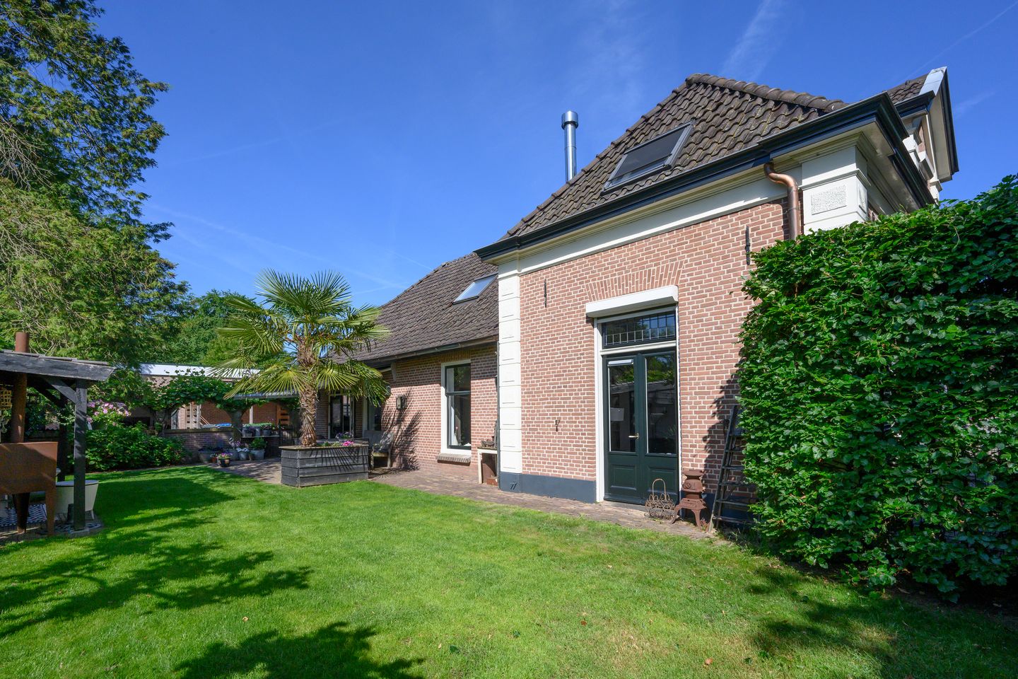 Renovated Detached Villa with Commercial Space Near Veluwezoom National Park — 34
