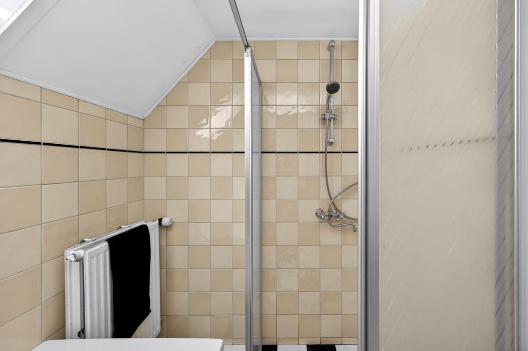 Renovated Detached Villa with Commercial Space Near Veluwezoom National Park — 28