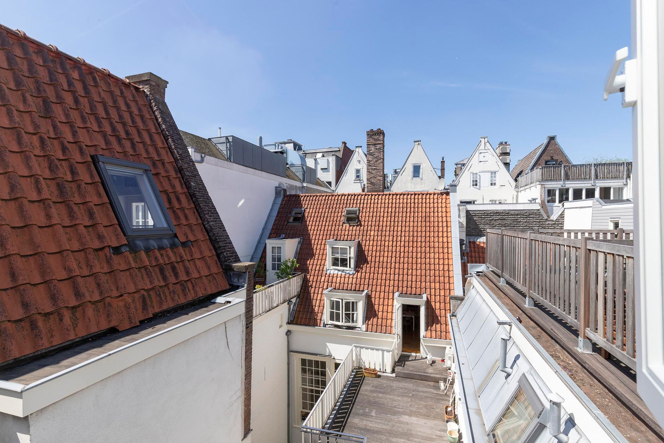 Photo 42 of Singel 284-G