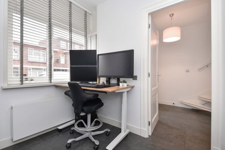 Tussenwoning te koop: Groningsestraat 39, 'S-Gravenhage