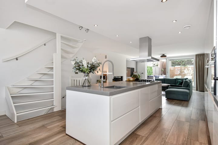 Tussenwoning te koop: Groningsestraat 39, 'S-Gravenhage