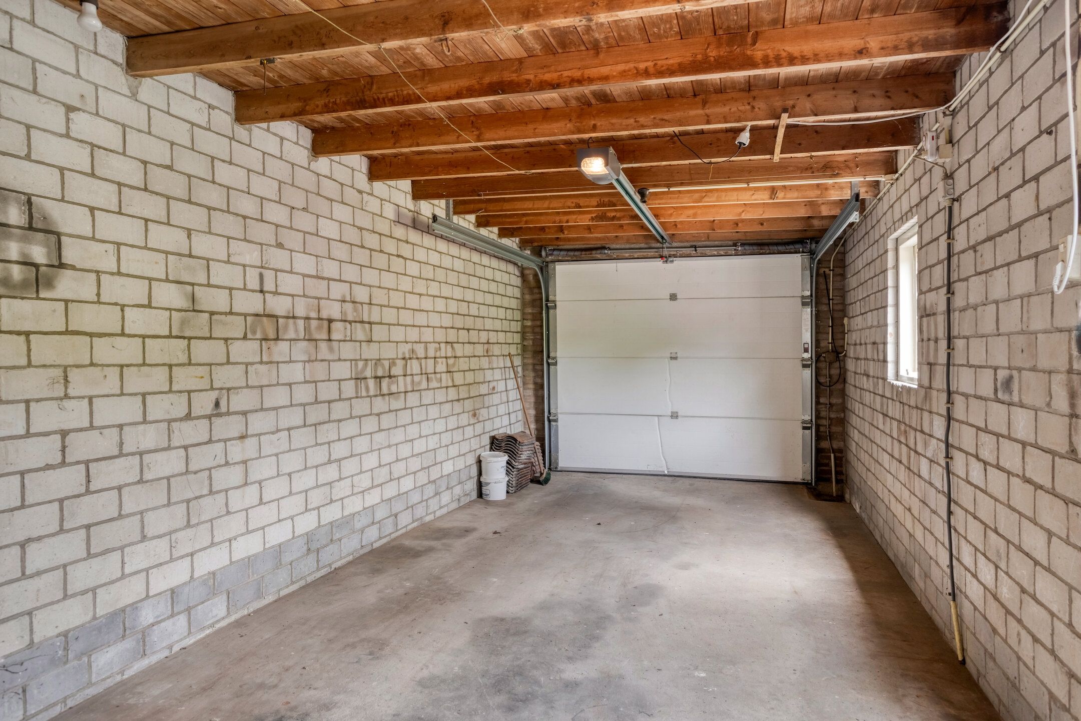 Spacious Detached Home with Garage and Renovation Potential in Quiet Werkendam Location — 15