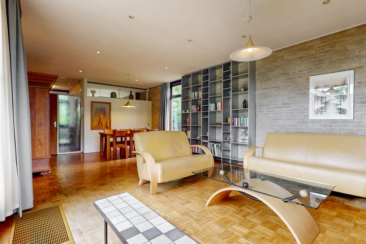 Hoekwoning te koop: Essenpark 22, Leiderdorp