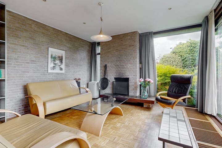 Hoekwoning te koop: Essenpark 22, Leiderdorp