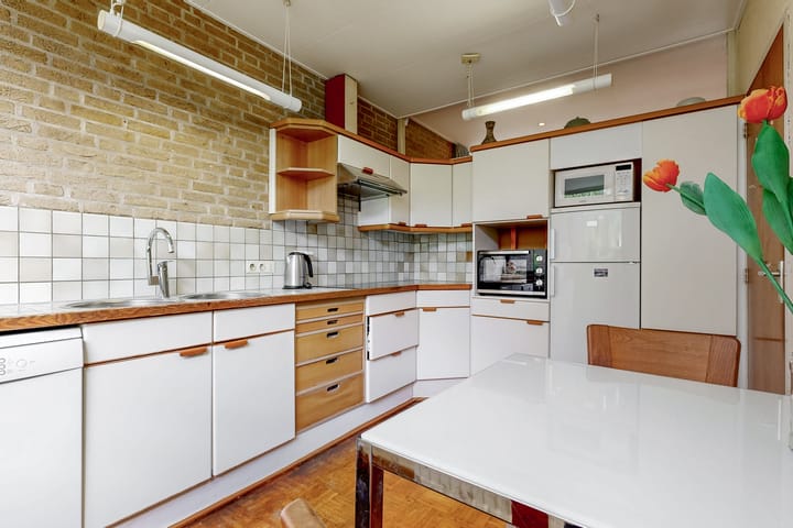 Hoekwoning te koop: Essenpark 22, Leiderdorp