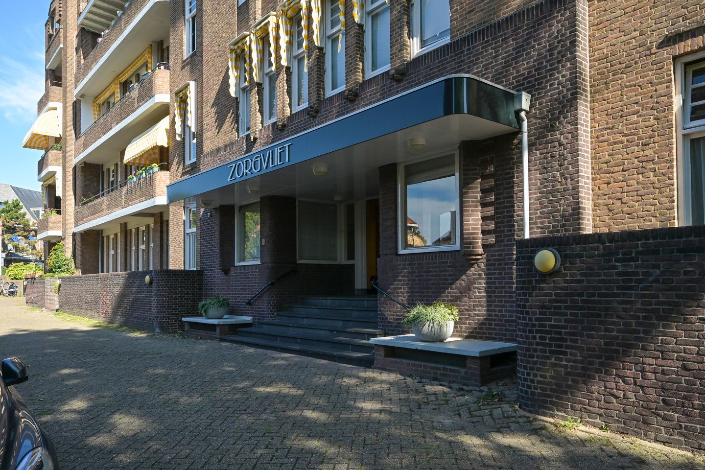Photo 4 of Alexander Gogelweg 75