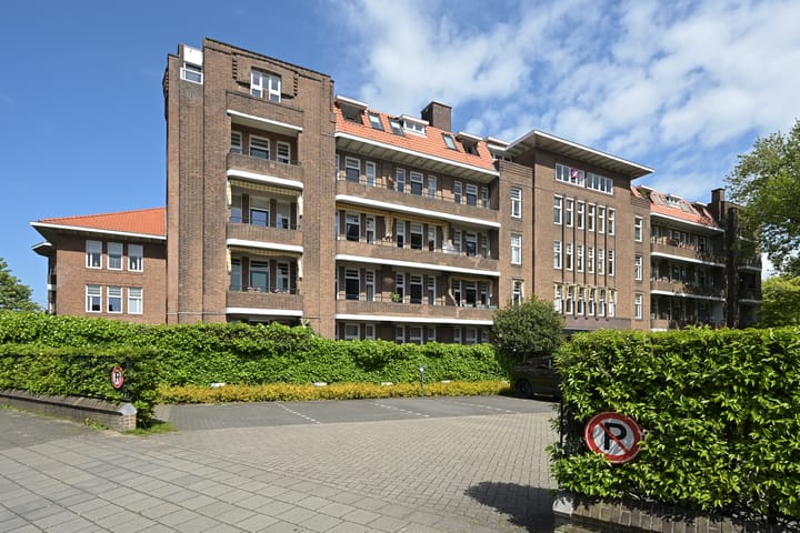Foto 2 van Alexander Gogelweg 75