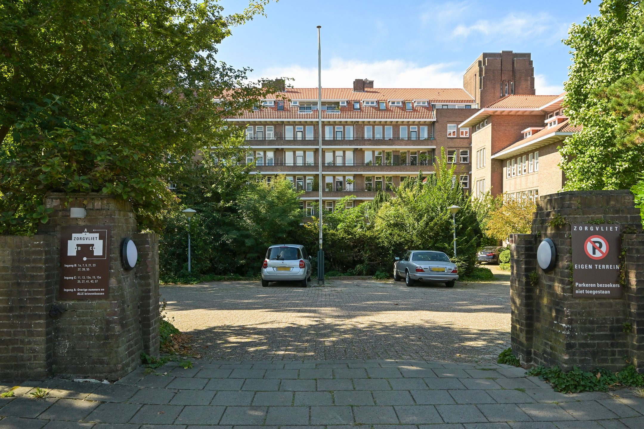 Photo 39 of Alexander Gogelweg 75