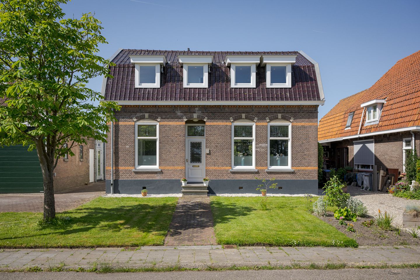 Completely Renovated Character Detached Home with Double Garage Near Amsterdam — 10