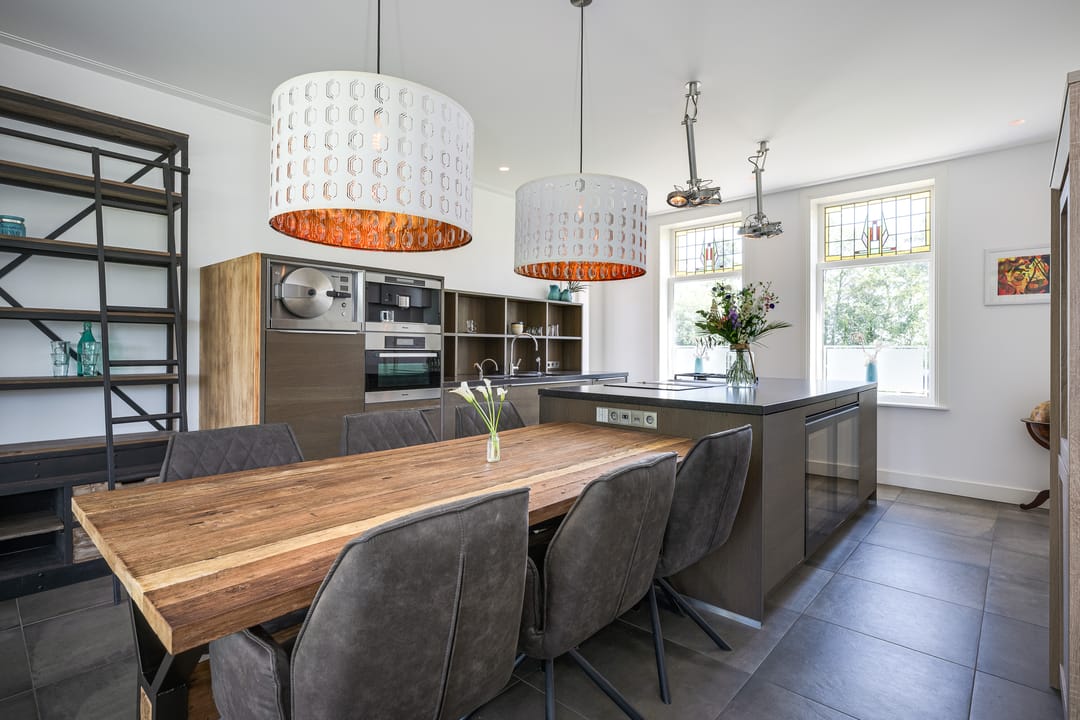 Completely Renovated Character Detached Home with Double Garage Near Amsterdam — 22