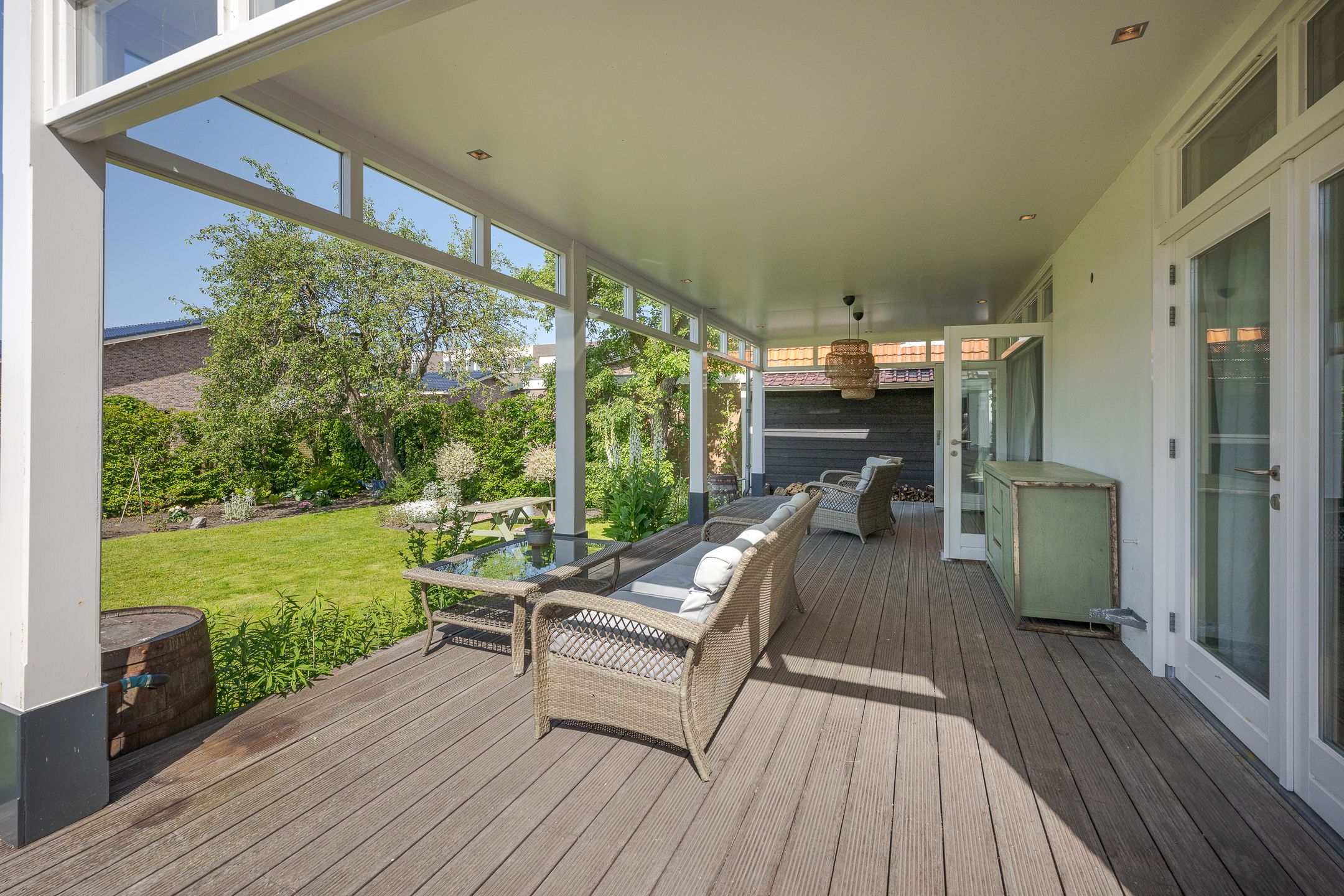 Completely Renovated Character Detached Home with Double Garage Near Amsterdam — 51