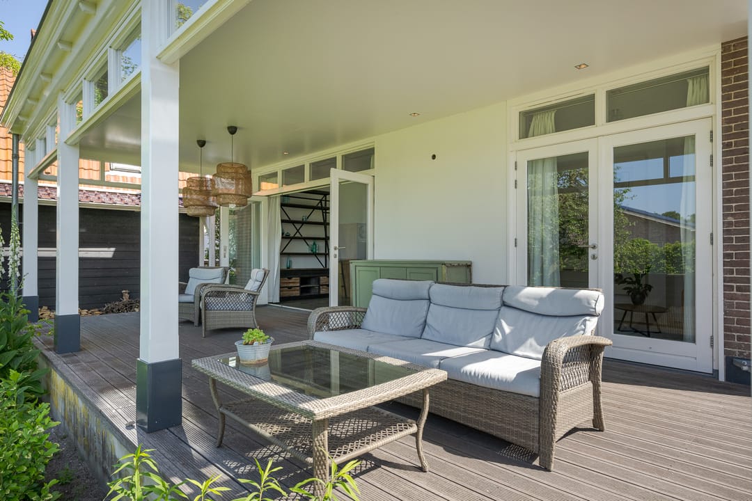 Completely Renovated Character Detached Home with Double Garage Near Amsterdam — 52