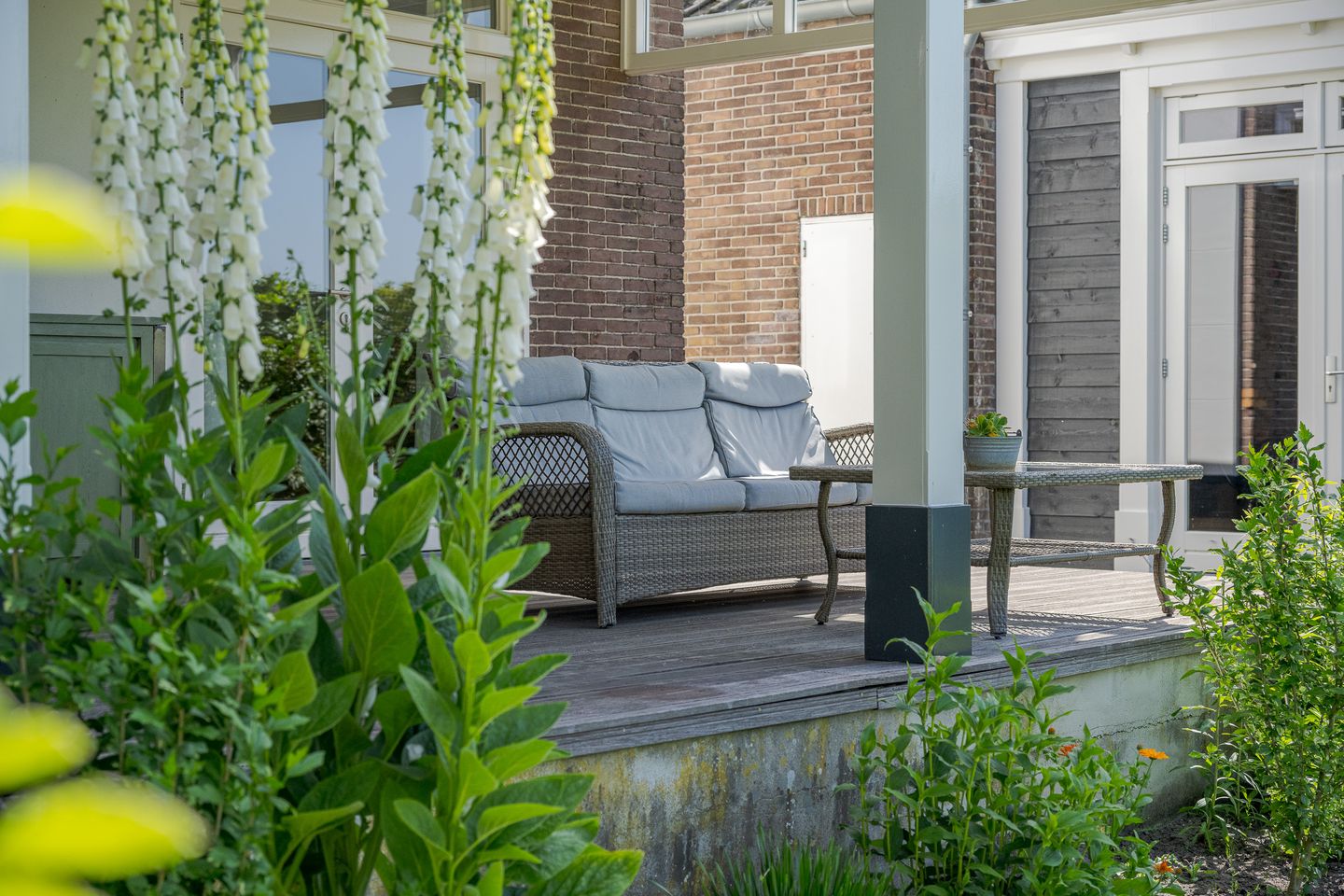 Completely Renovated Character Detached Home with Double Garage Near Amsterdam — 50