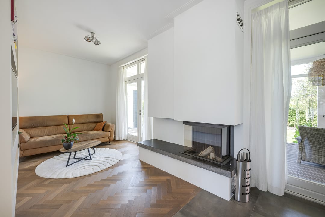 Completely Renovated Character Detached Home with Double Garage Near Amsterdam — 16