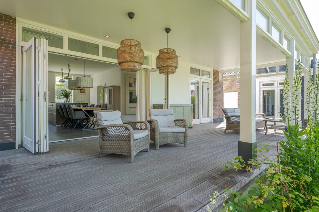 Completely Renovated Character Detached Home with Double Garage Near Amsterdam — 47