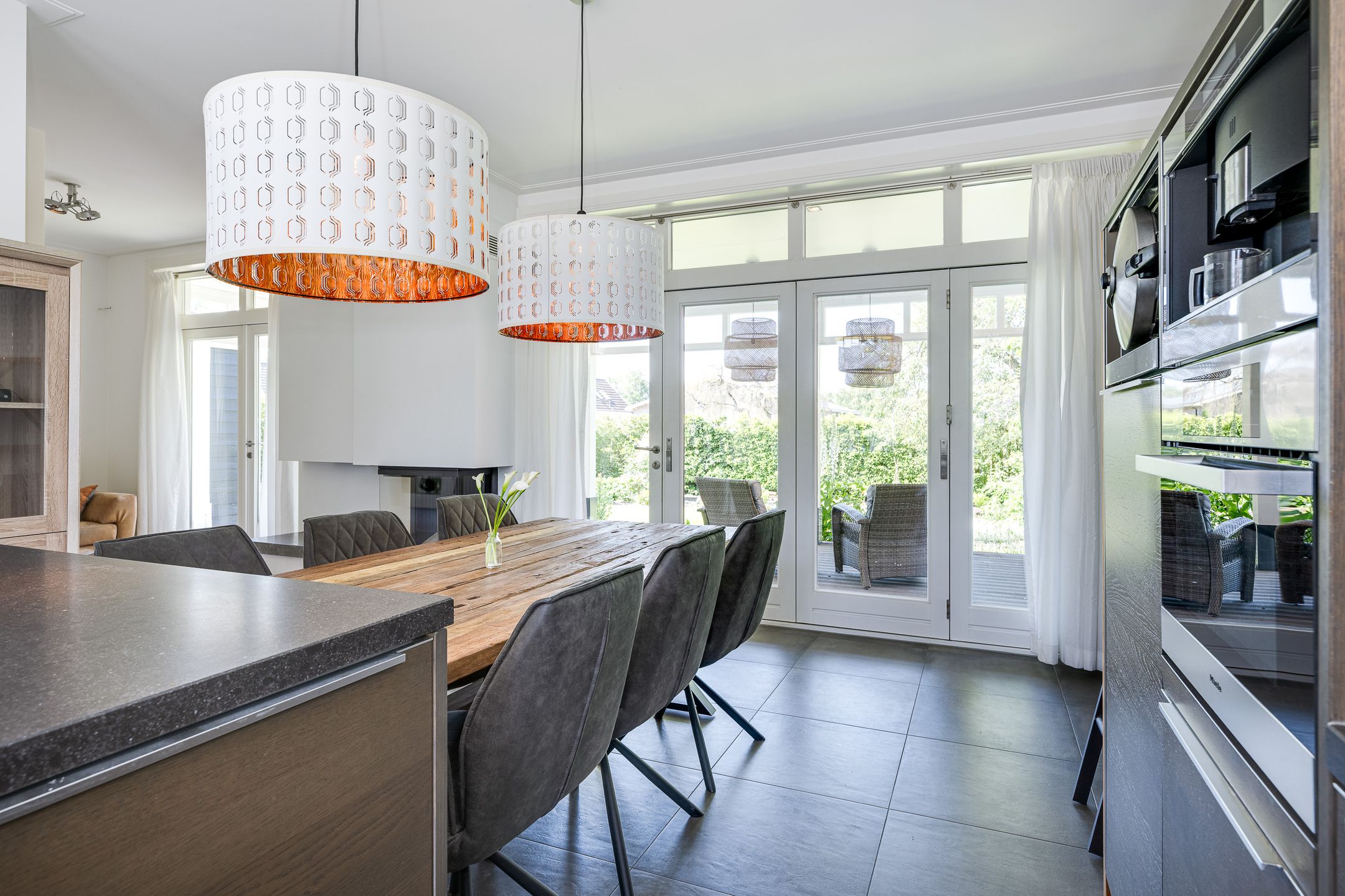 Completely Renovated Character Detached Home with Double Garage Near Amsterdam — 27