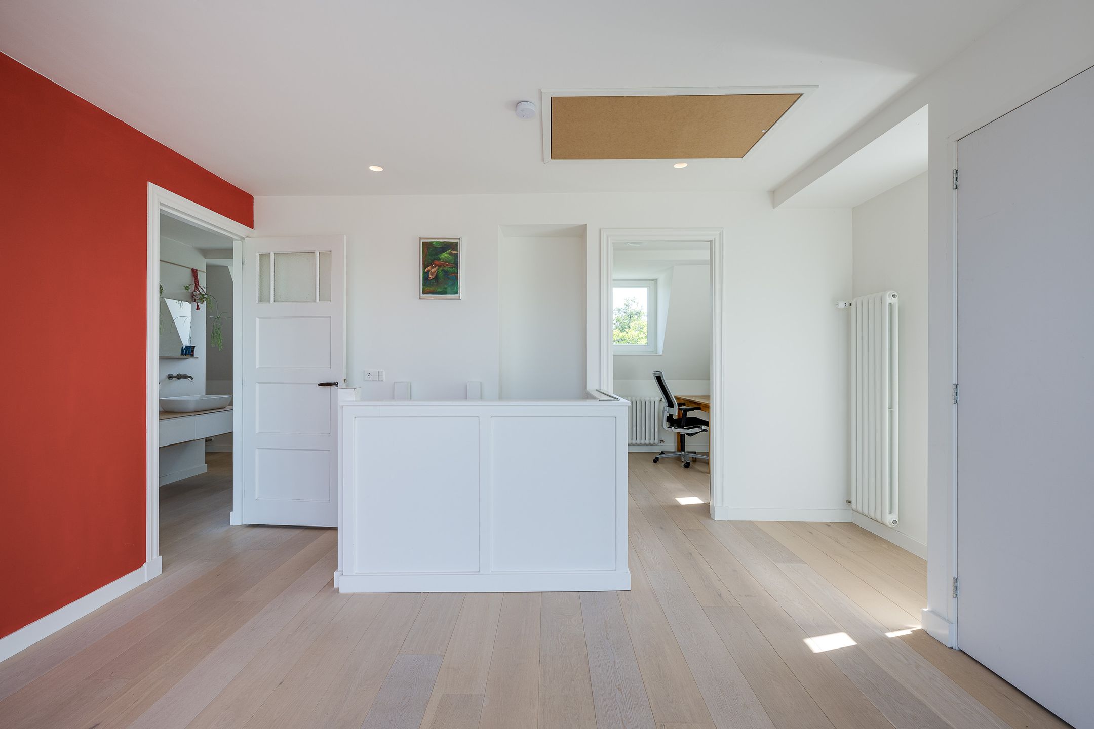 Completely Renovated Character Detached Home with Double Garage Near Amsterdam — 33
