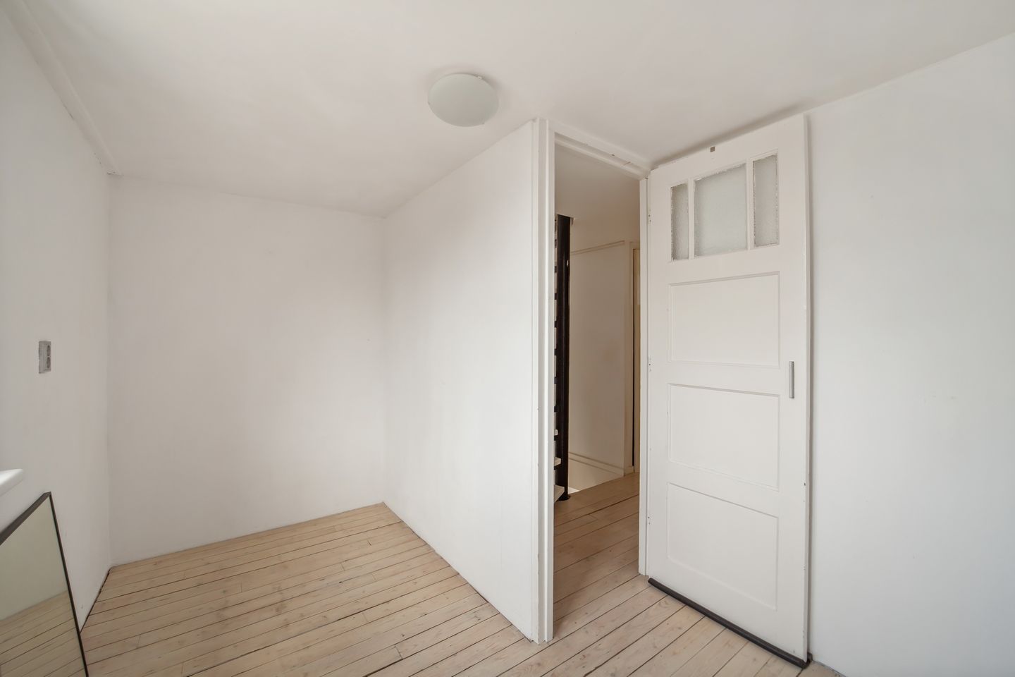 Charming early twentieth century home with patio and roof terrace in Delft — 20