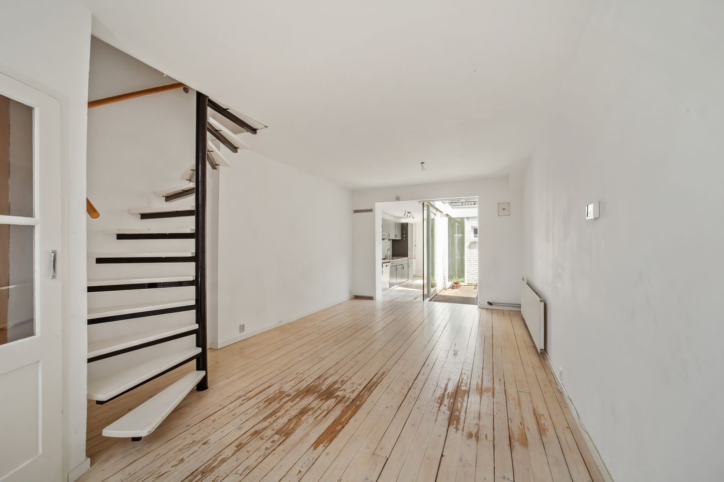 Charming early twentieth century home with patio and roof terrace in Delft — 10