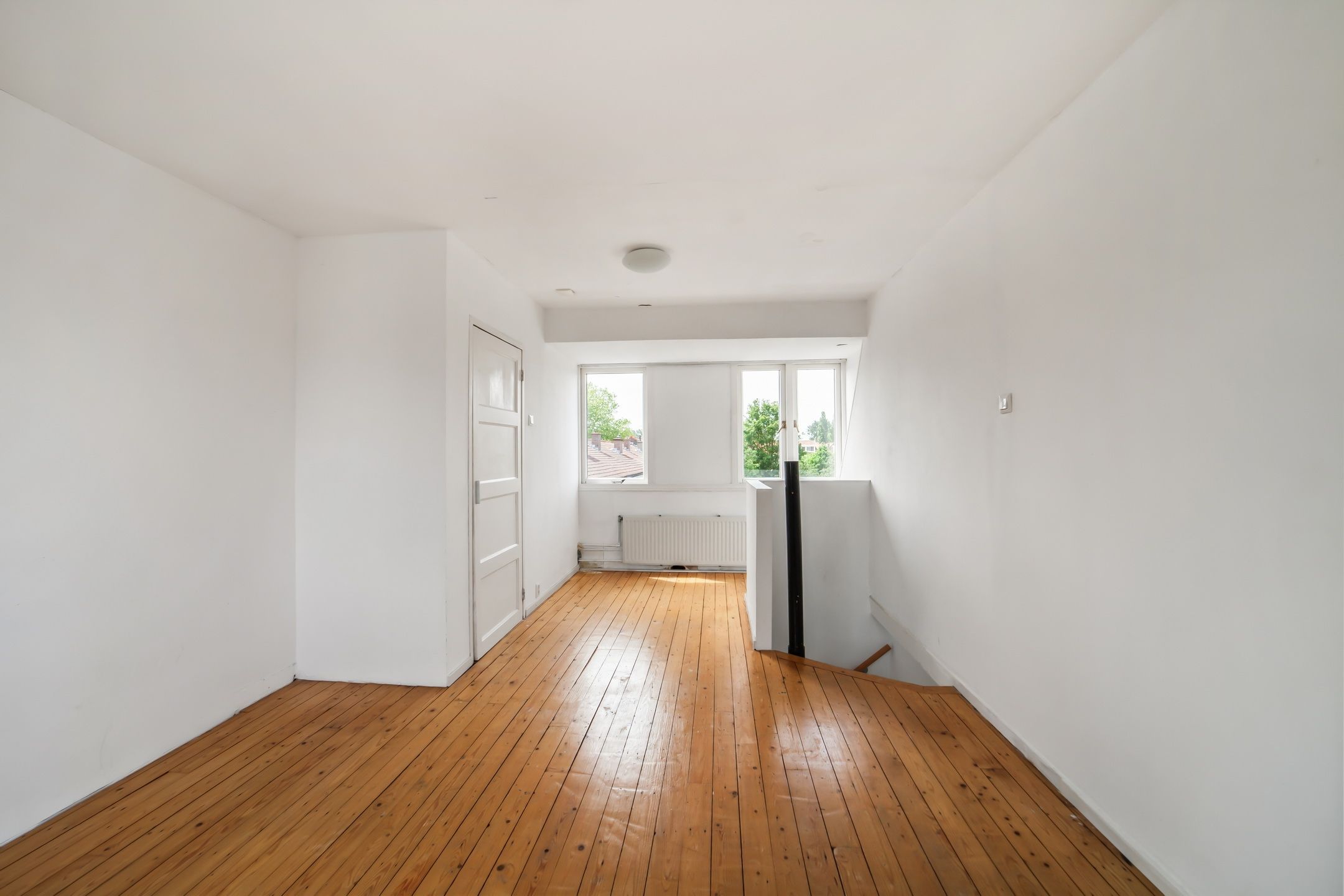 Charming early twentieth century home with patio and roof terrace in Delft — 30