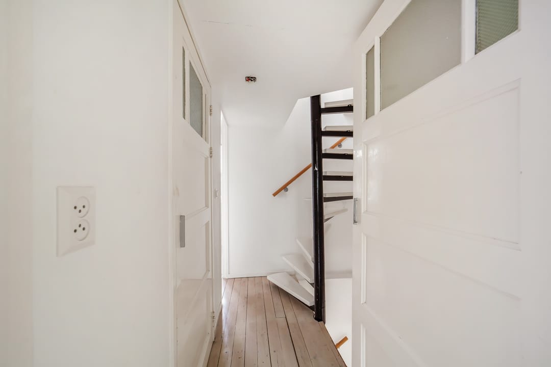 Charming early twentieth century home with patio and roof terrace in Delft — 28