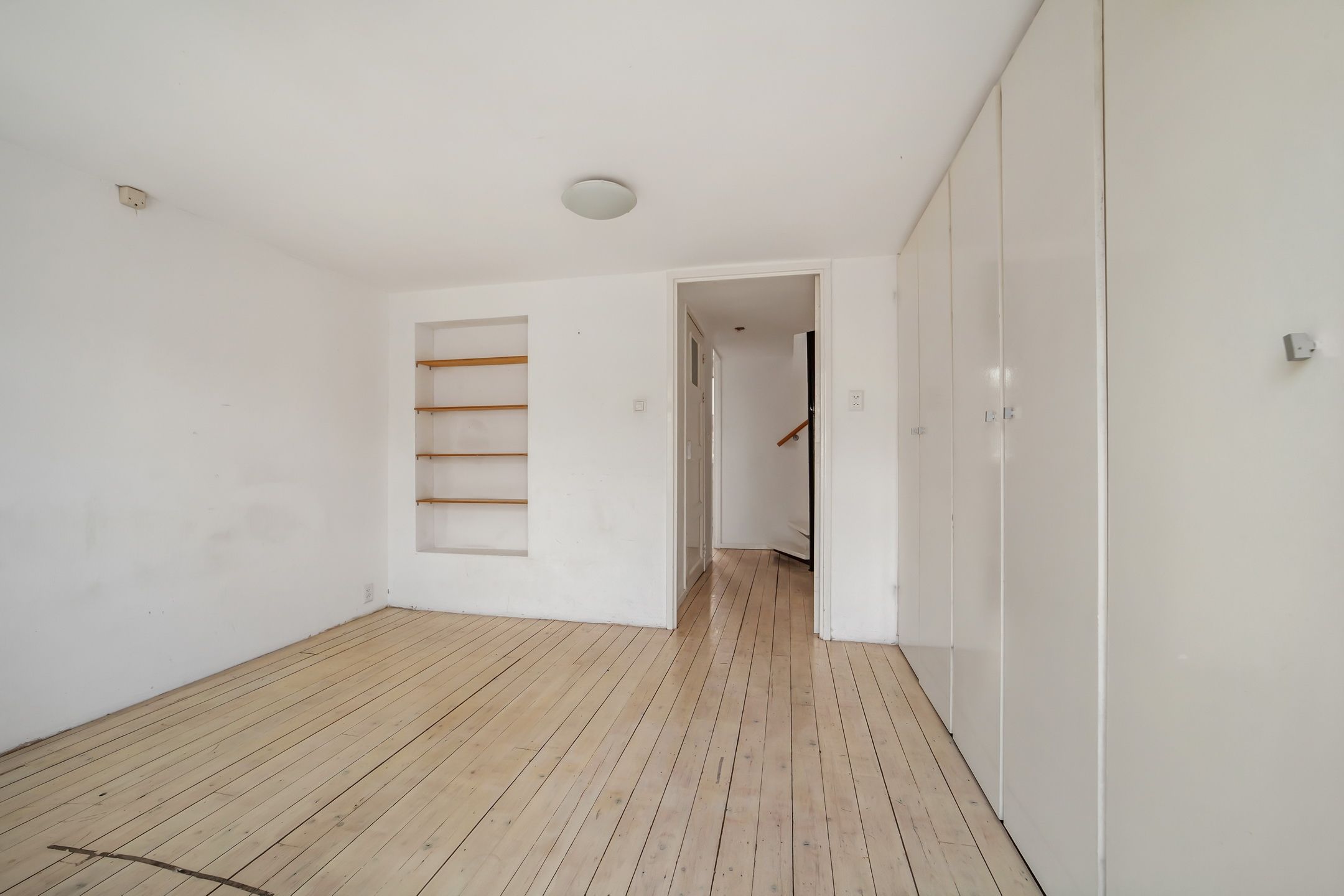 Charming early twentieth century home with patio and roof terrace in Delft — 27