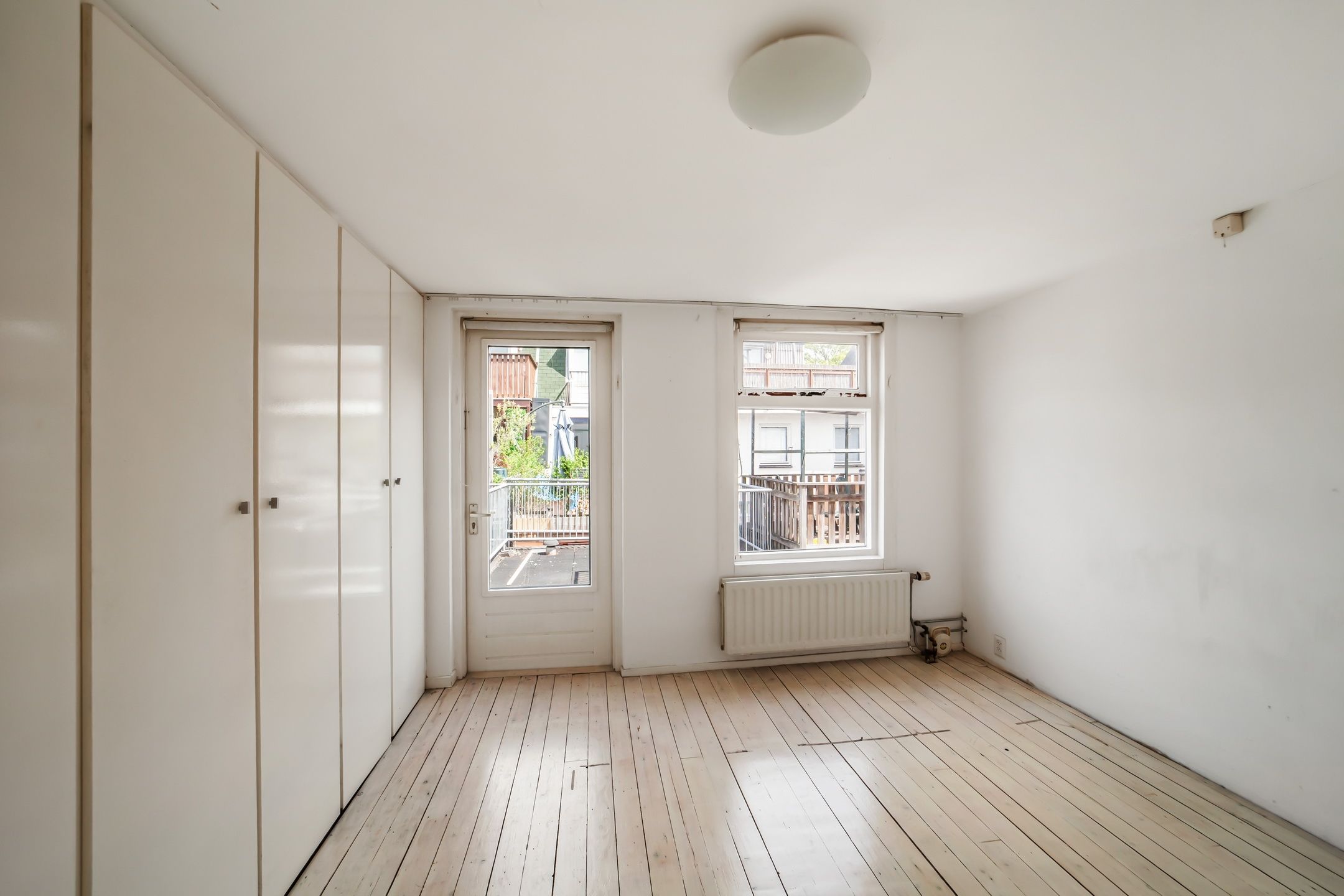 Charming early twentieth century home with patio and roof terrace in Delft — 24