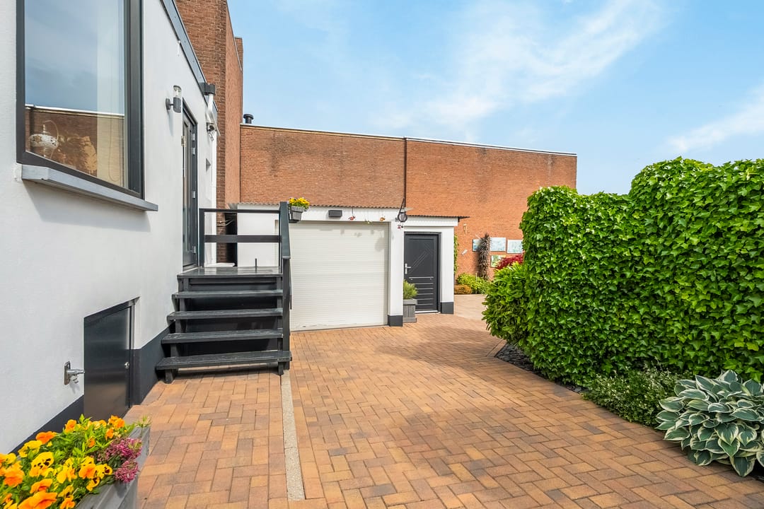 Photo 52 of Schoolstraat 1-A